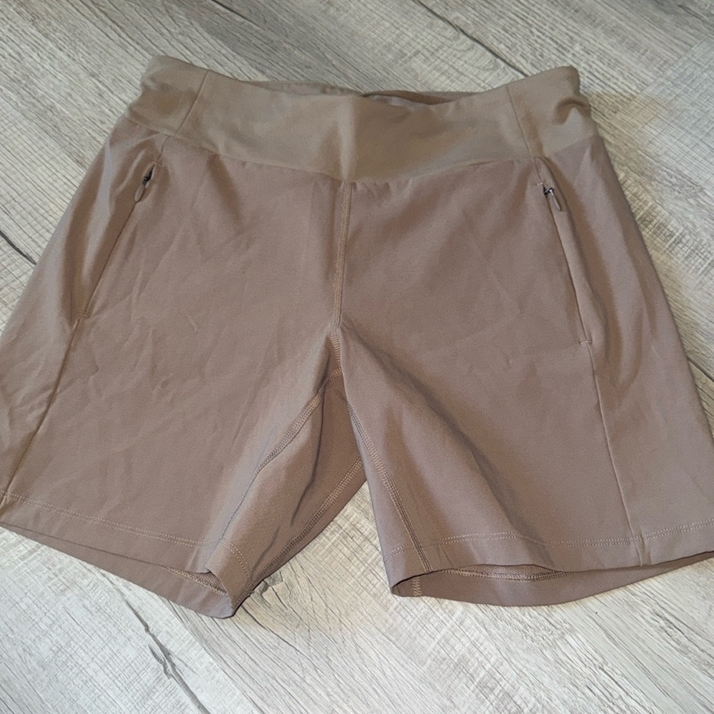 Columbia shorts